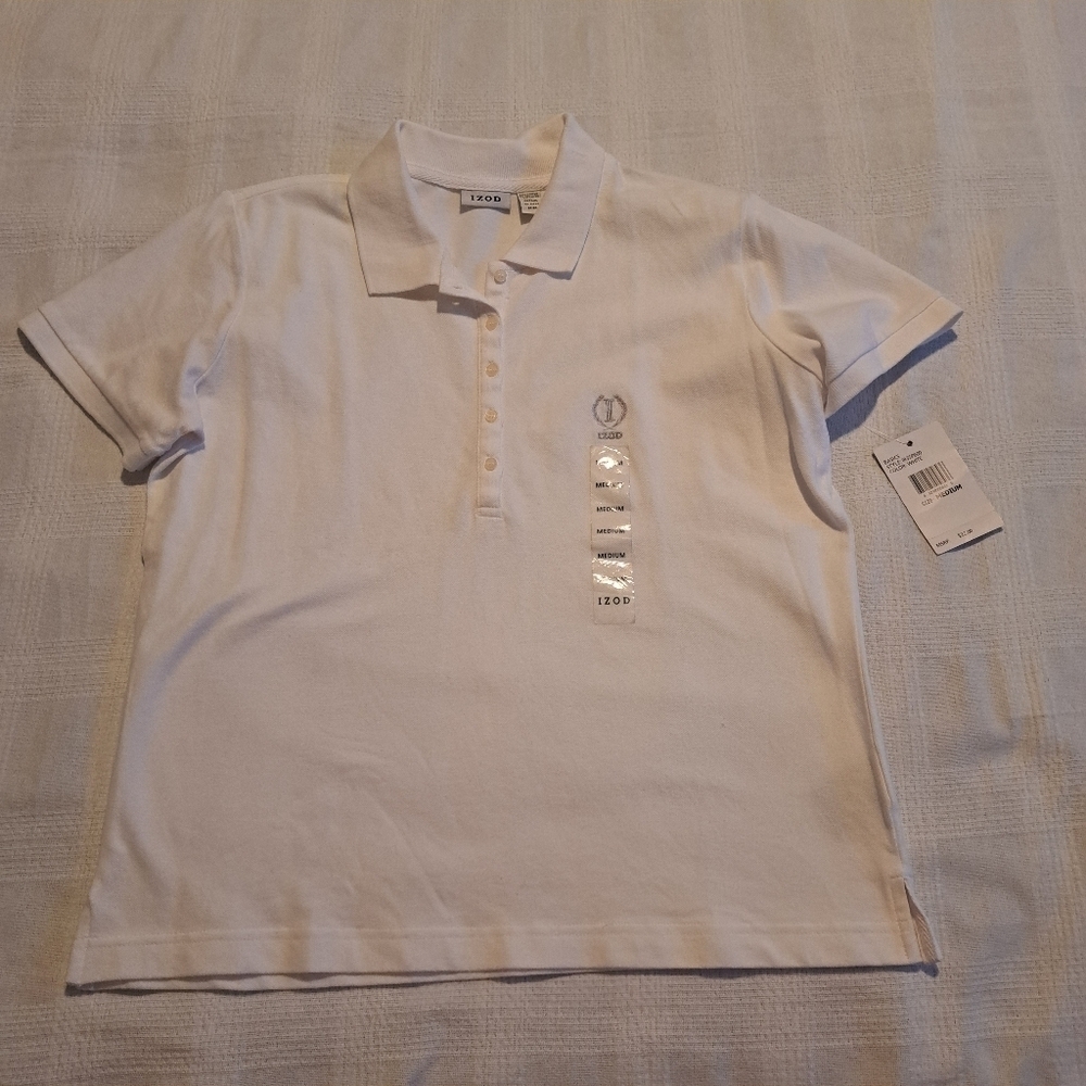 IZOD women's size Medium white polo shirt, 5 button, New